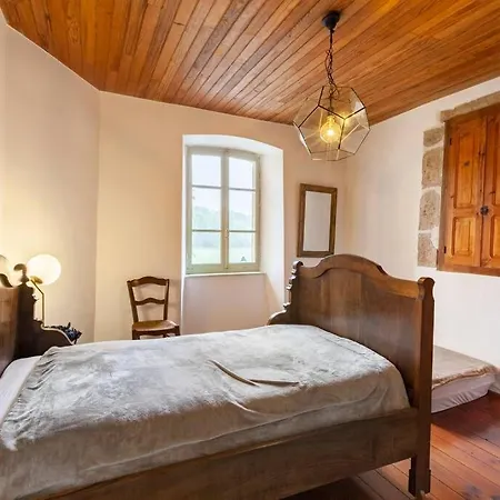 Casa vacanze Charming House In Gorgeous, Quiet Village In The Aveyron Countryside *