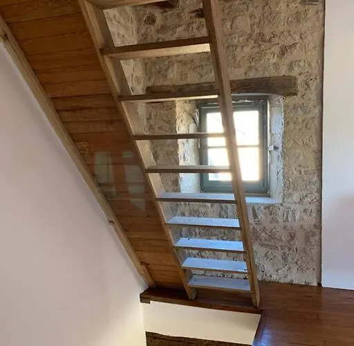 Charming House In Gorgeous, Quiet Village In The Aveyron Countryside Ferienhaus Vimenet