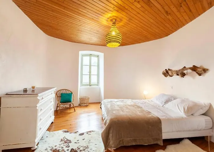 Charming House In Gorgeous, Quiet Village In The Aveyron Countryside بيت للعطل *